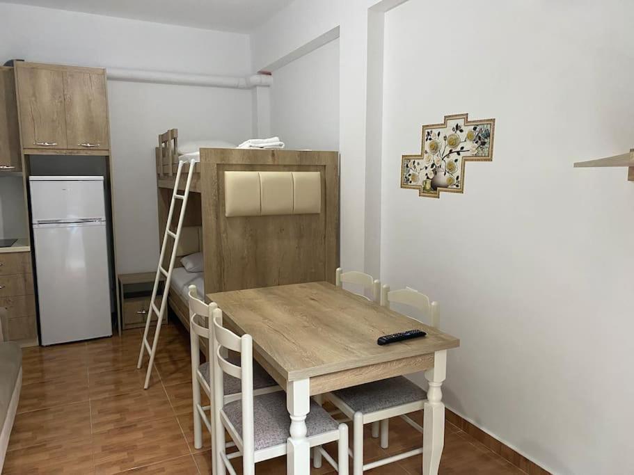 Guesthouse Xhimi Ksamil Ngoại thất bức ảnh