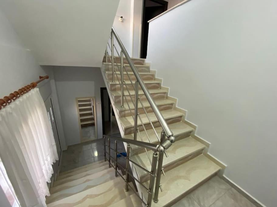 Guesthouse Xhimi Ksamil Ngoại thất bức ảnh