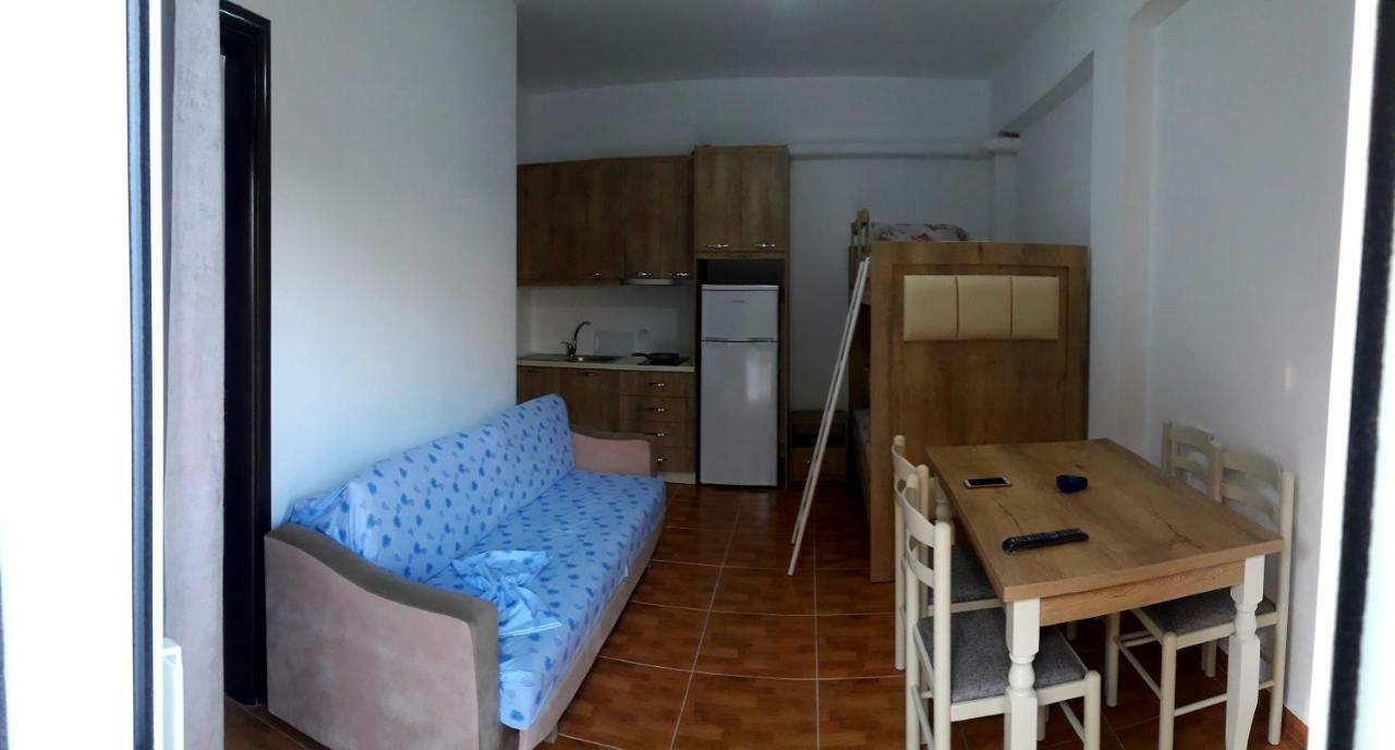 Guesthouse Xhimi Ksamil Ngoại thất bức ảnh